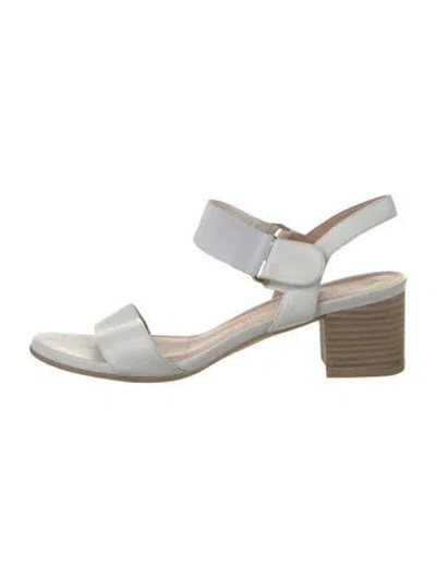 Pre-owned Zimmermann Leather Sandals In White
