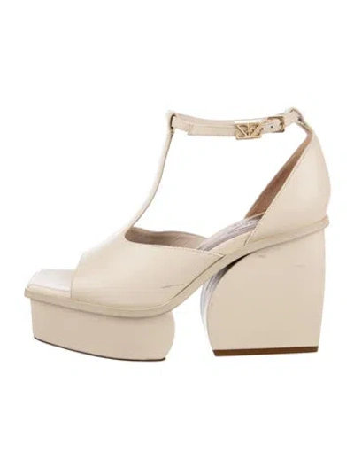 Pre-owned Zimmermann Leather T-strap Sandals In Neutrals
