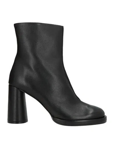 Zinda Woman Ankle Boots Black Size 6 Leather
