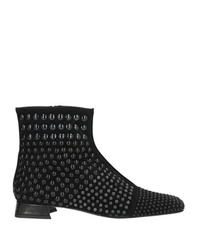 Zinda Woman Ankle Boots Black Size 8 Leather