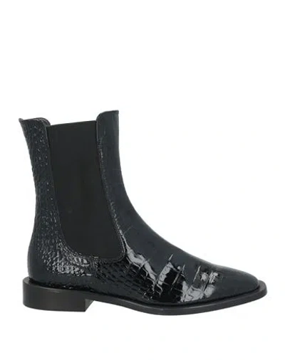 Zinda Woman Ankle Boots Black Size 8 Leather