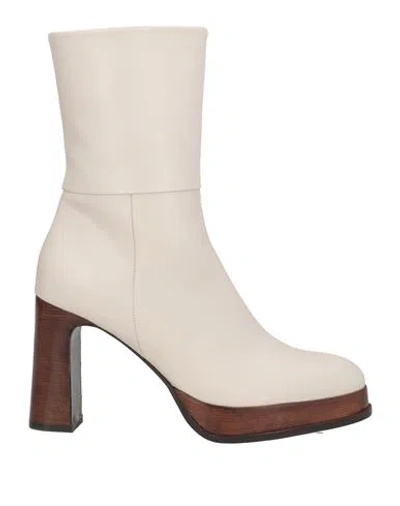 Zinda Woman Ankle Boots Cream Size 6 Leather In White