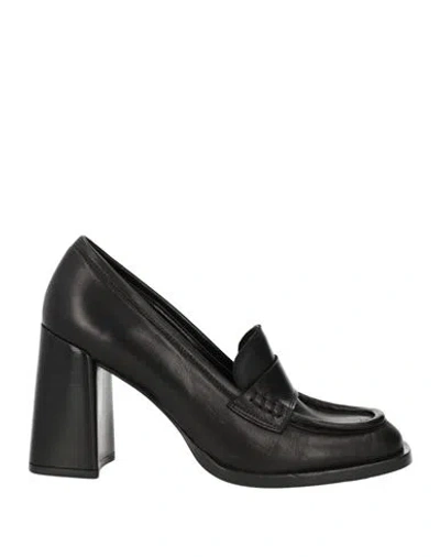 Zinda Woman Loafers Black Size 8 Leather