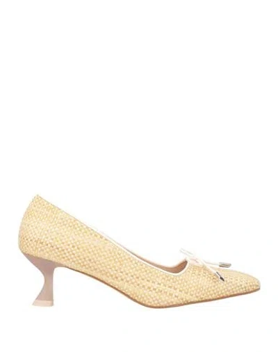 Zinda Woman Pumps Beige Size 8 Textile Fibers In Nude
