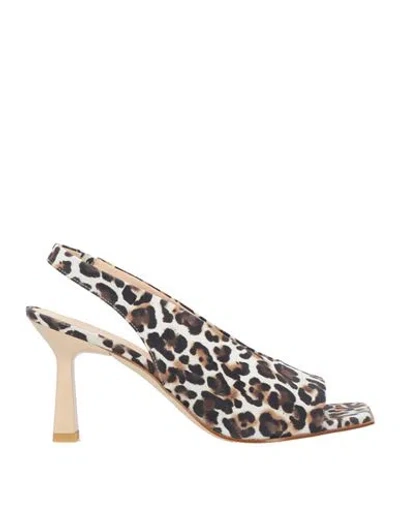 Zinda Woman Sandals Off White Size 7 Leather