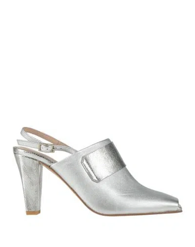 Zinda Woman Sandals Silver Size 7 Leather