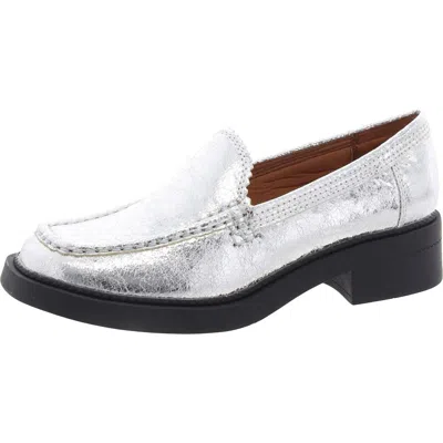 Zodiac Alaina Loafer In Silver Cracked Faux Leather