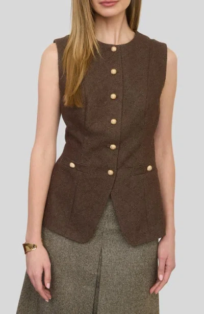 Zoe And Claire Diamond Quilted Vest In Brown