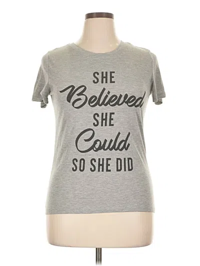 Pre-owned Zoe+liv Short Sleeve T-shirt In Silver