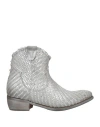 Zoe Woman Ankle Boots Silver Size 8 Leather