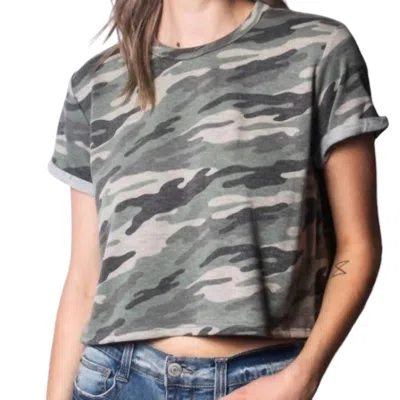 Zutter Short Sleeve Crop Top In Green Camo