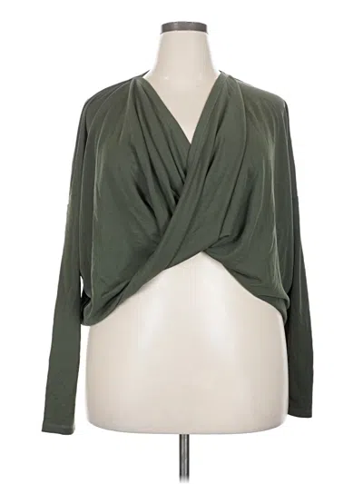 Pre-owned Zyia Active Long Sleeve Blouse In Green