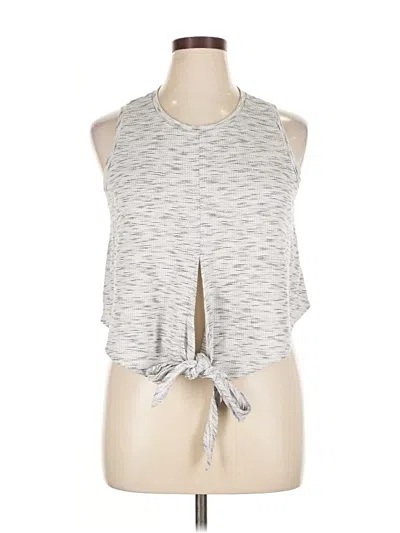 Pre-owned Zyia Active Sleeveless T-shirt In Silver