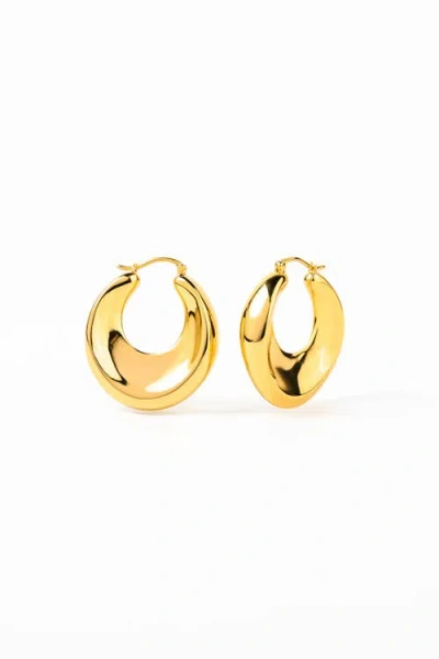 Zynnia Collective Cove Hoops In Gold