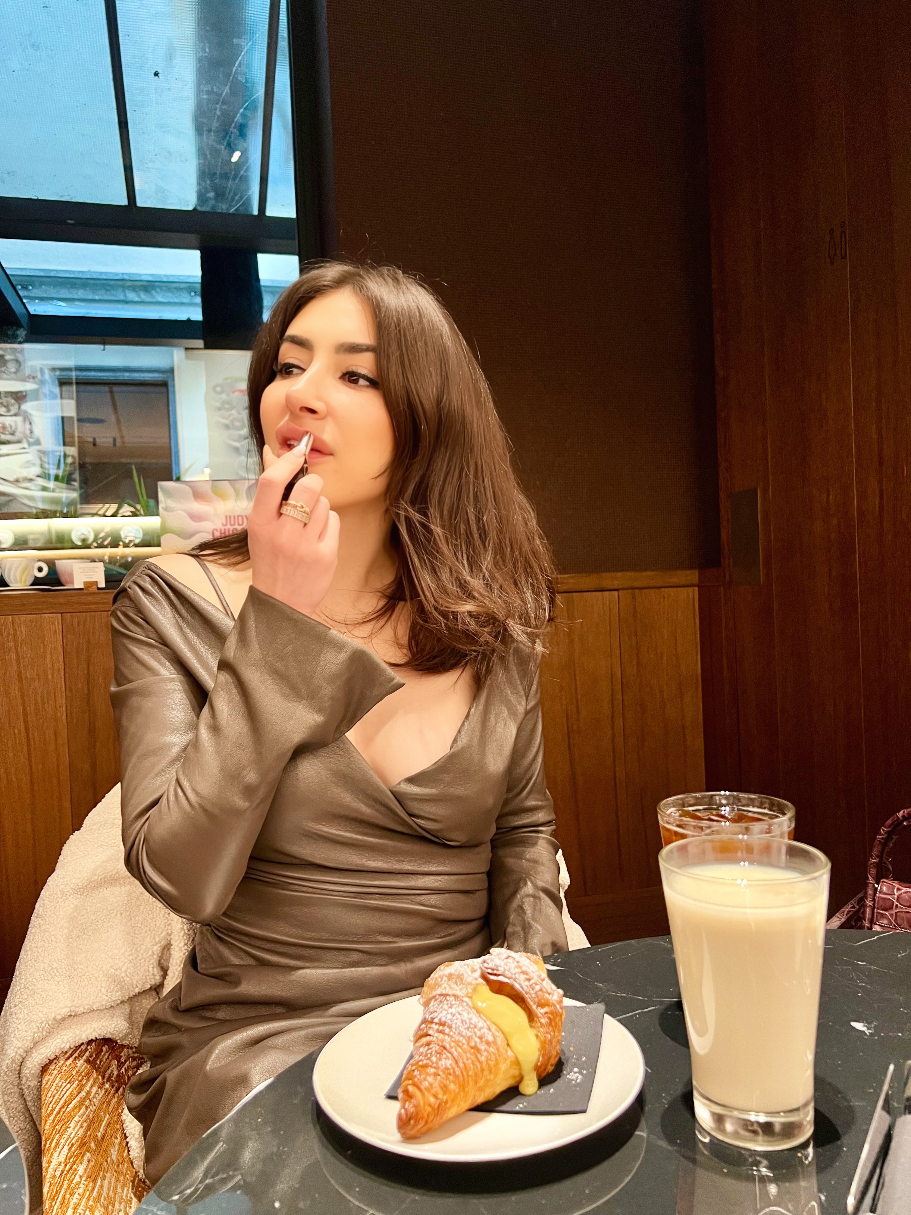 Mob Wife: How to Get the Look