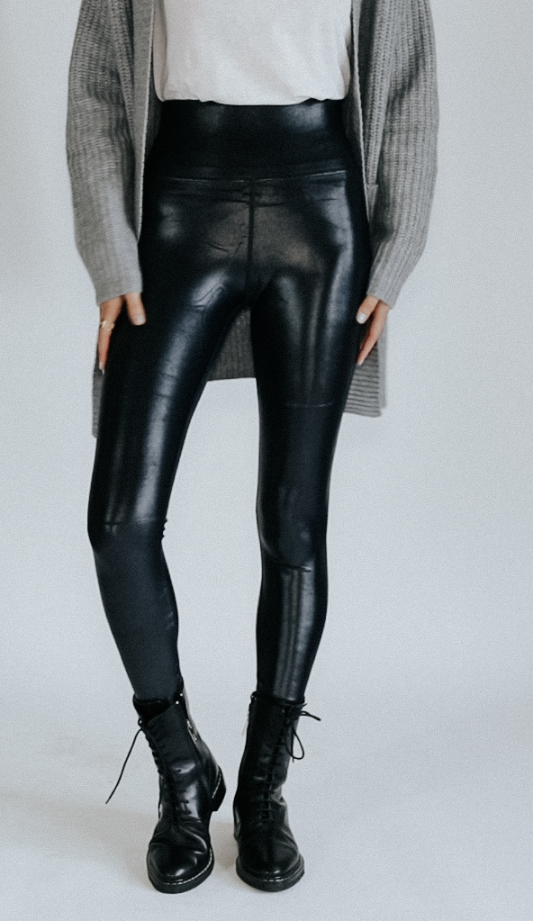 ModeSens Carbon38 X ModeSens 时尚总监冷静的一周穿搭 Fashion Celebrity Trending Style