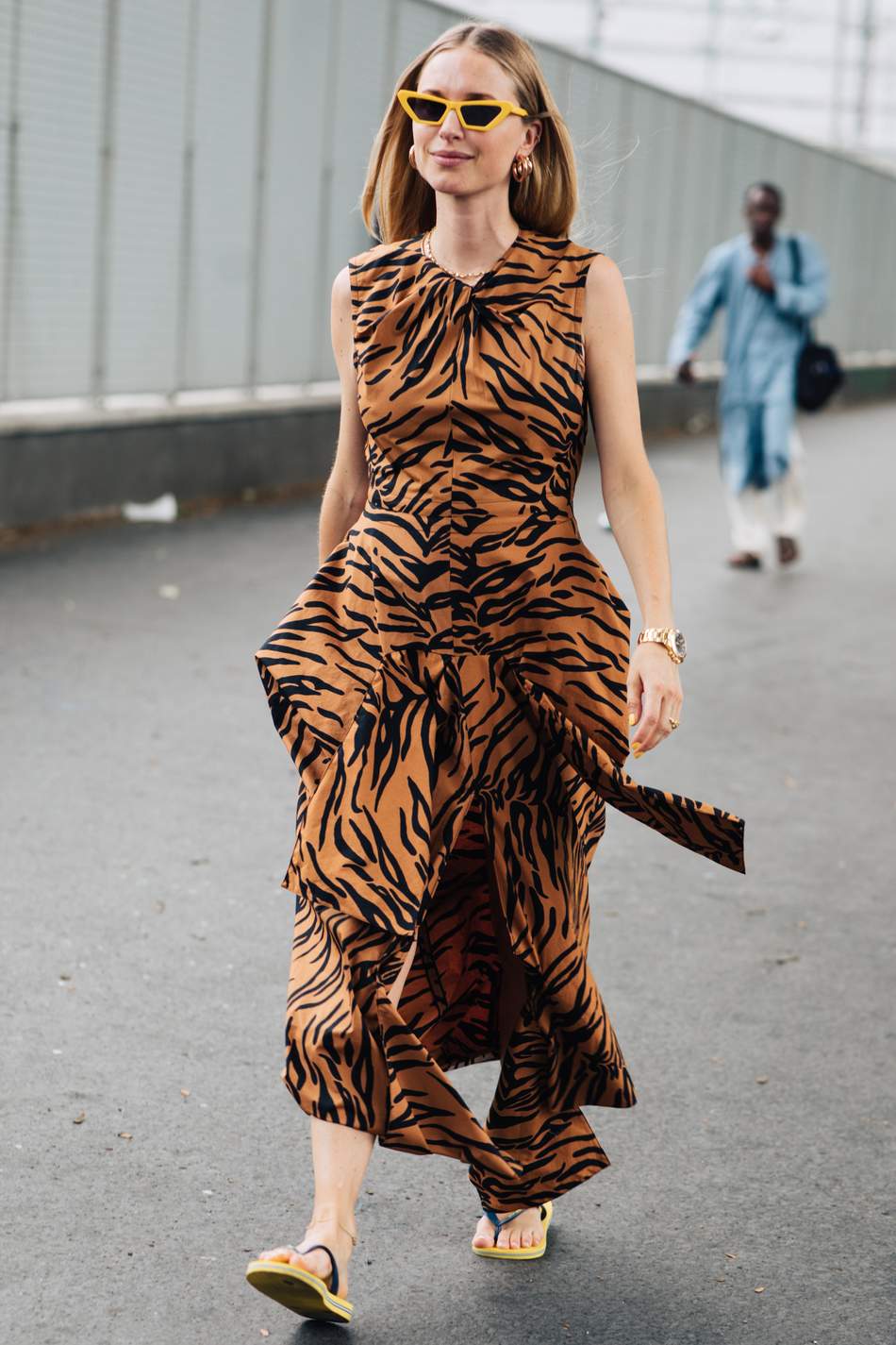 EVERYBODY’S WEARING TIGER PRINT