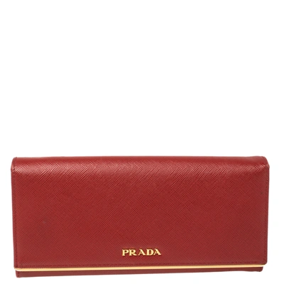 Pre-owned Prada Red Saffiano Lux Leather Metal Bar Flap Continental Wallet