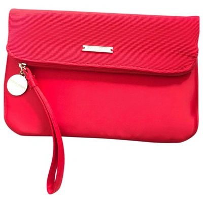 Pre-owned Giorgio Armani Cloth Clutch Bag In Red