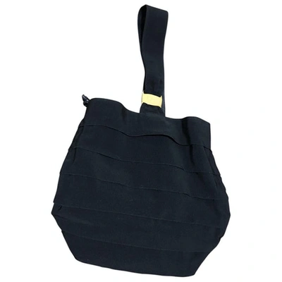 Pre-owned Ferragamo Black Cloth Handbag