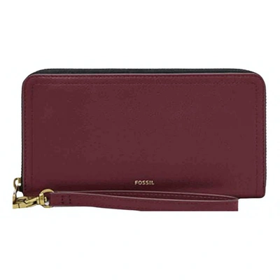 Pre-owned Fossil Leather Clutch Bag In Burgundy