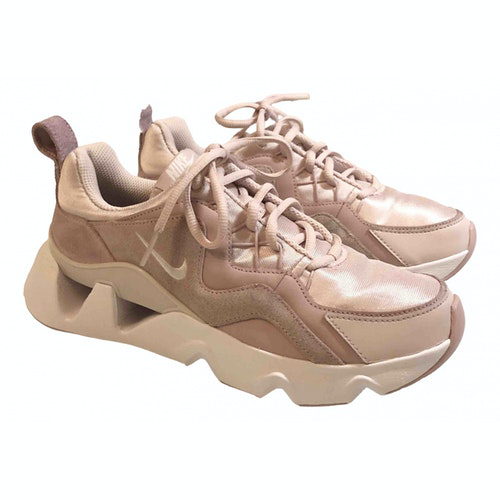 nike pink suede trainers