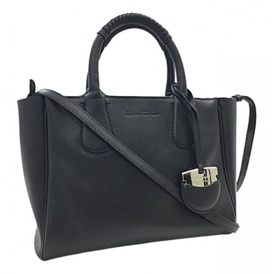 Pre-owned Ferragamo Black Leather Handbag
