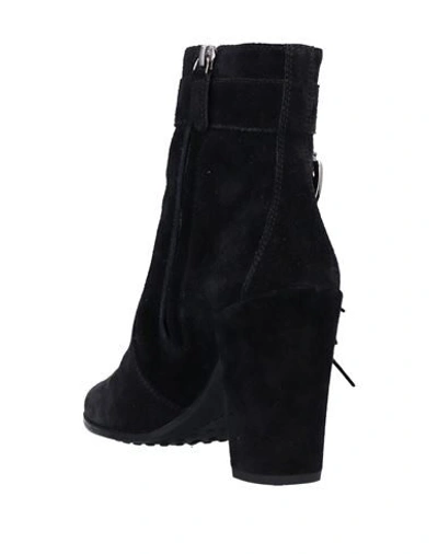 Tod's Ankle Boots In Black