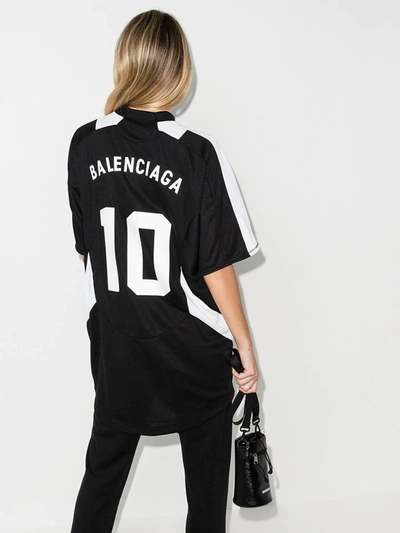 Oversized Logo Mesh Football T-shirt In 1070 Black
