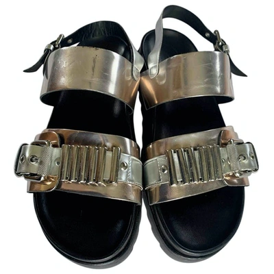 Pre-owned Mcq By Alexander Mcqueen Metallic Leather Sandals