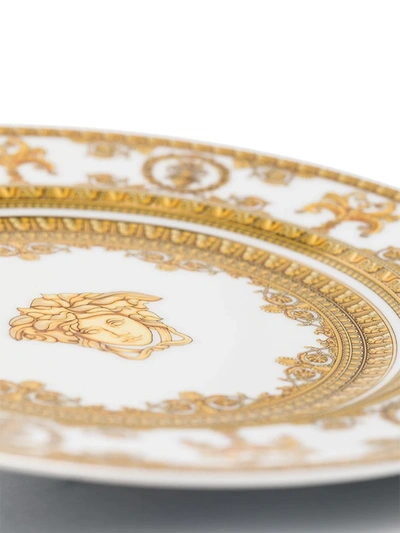 Shop Versace Tableware I Love Baroque Plate (18cm) In White