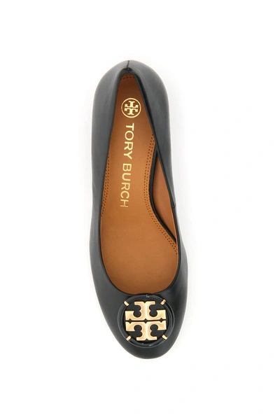 Shop Tory Burch Chelsea Pumps In Perfect Black