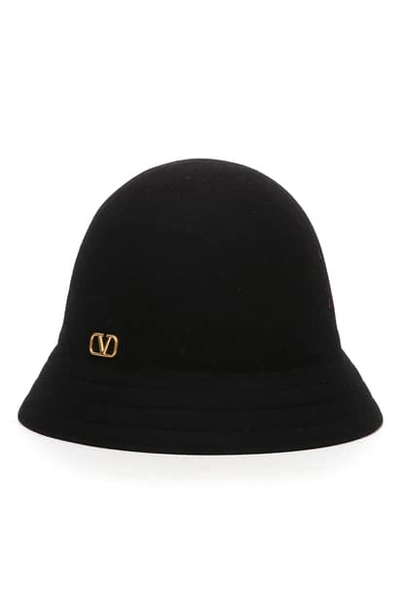 Shop Valentino Fur Felt Bucket Hat In Powder