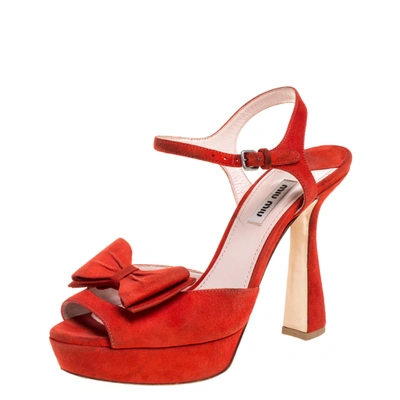 Pre-owned Miu Miu Red Suede Bow Ankle Strap Platform Sandals Size 39