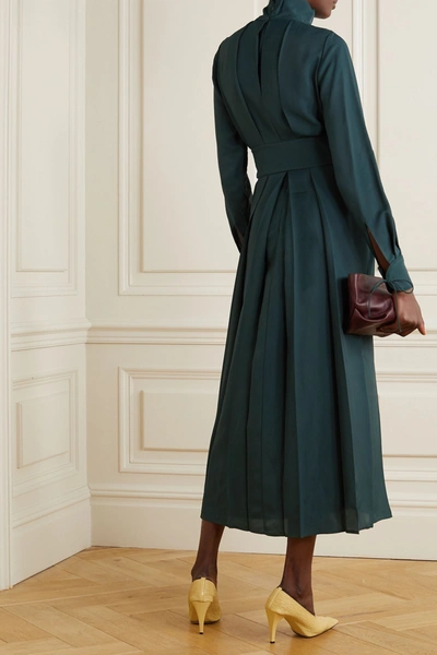 Shop Victoria Beckham Belted Pleated Twill Midi Dress In Emerald