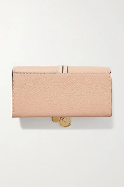 Shop Chloé Alphabet Textured-leather Wallet In Blush