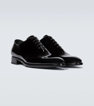 Shop Givenchy Classic Oxford Formal Shoes In Black