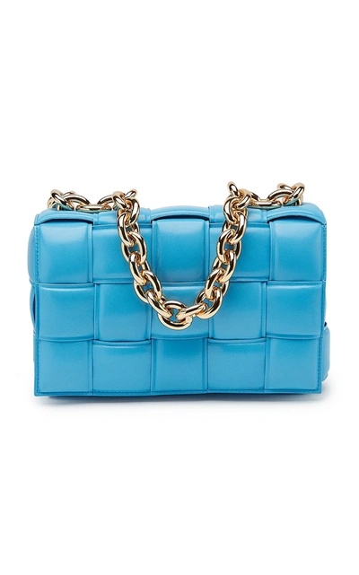 Shop Bottega Veneta The Chain Cassette Leather Bag In Blue