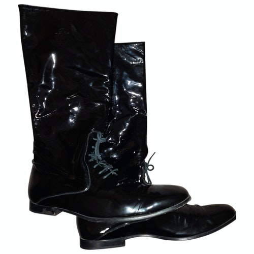 gucci patent leather boots