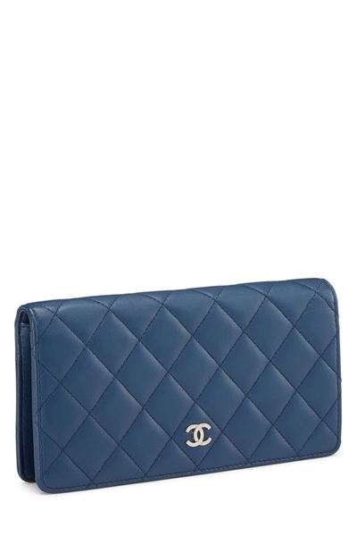 Pre-owned Chanel Blue Quilted Lambskin Long Flap Wallet