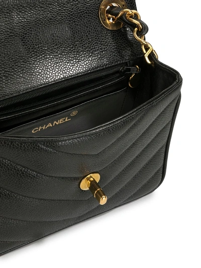 Pre-owned Chanel 1995 Chevron Quilt Chain Crossbody Bag In Black