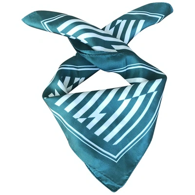 Pre-owned Closed Neckerchief In Green