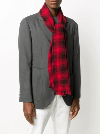 Shop Ermenegildo Zegna Check-pattern Knitted Scarf In Red