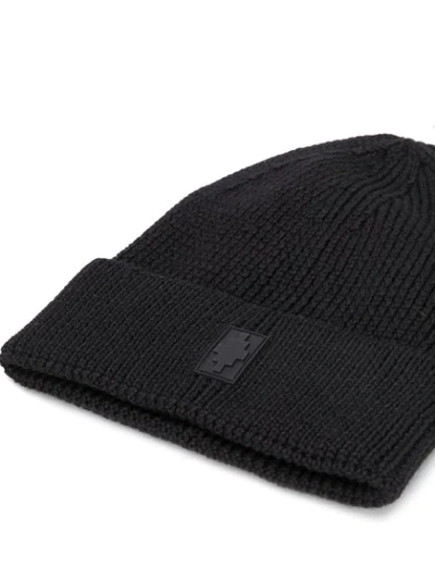 Shop Marcelo Burlon County Of Milan Logo Knitted Beanie Hat In Black