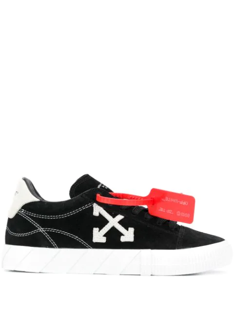 black & white low vulcanized sneakers