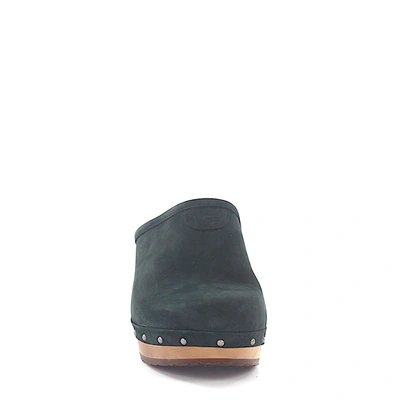 UGG CLOGS NUBUCK LOGO BLACK SAND 