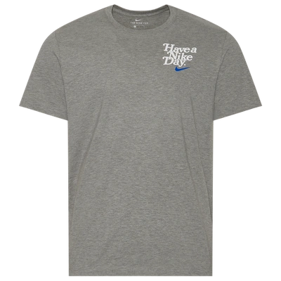 Shop Nike Mens   Day T-shirt In Dark Grey Heather/white