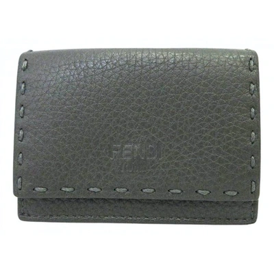 Pre-owned Fendi Leather Small Bag In Grey