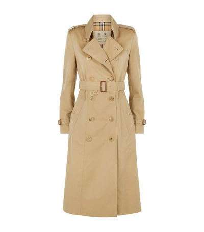 Shop Burberry The Chelsea Heritage Trench Coat In Neutrals