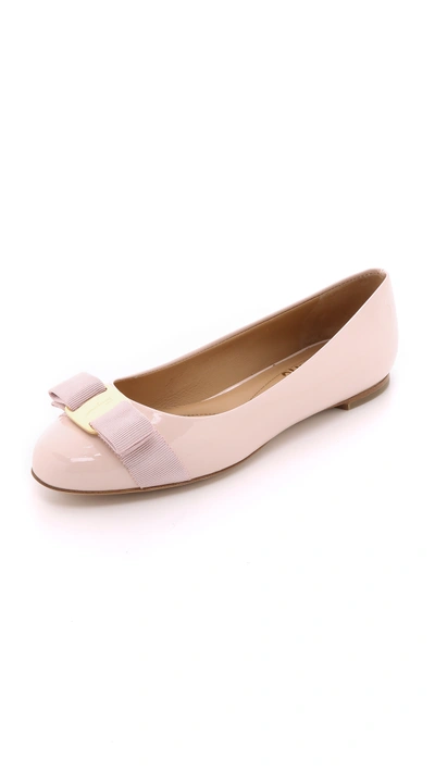 Ferragamo Varina Patent Leather Ballerinas In Pink Bon Bon/gold